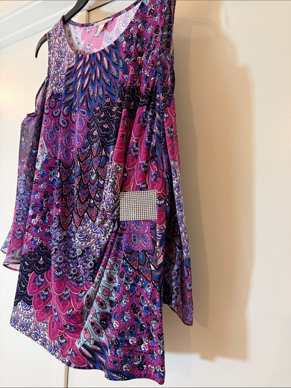 Women’s Cold-Shoulder Blouse in Pink & Purple - Dress barn - Picture 5 of 7